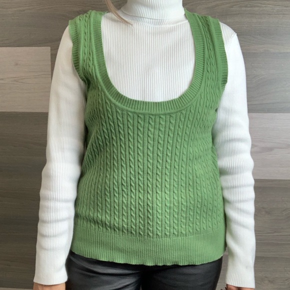 Green Knit Sweater Vest - Picture 4 of 4